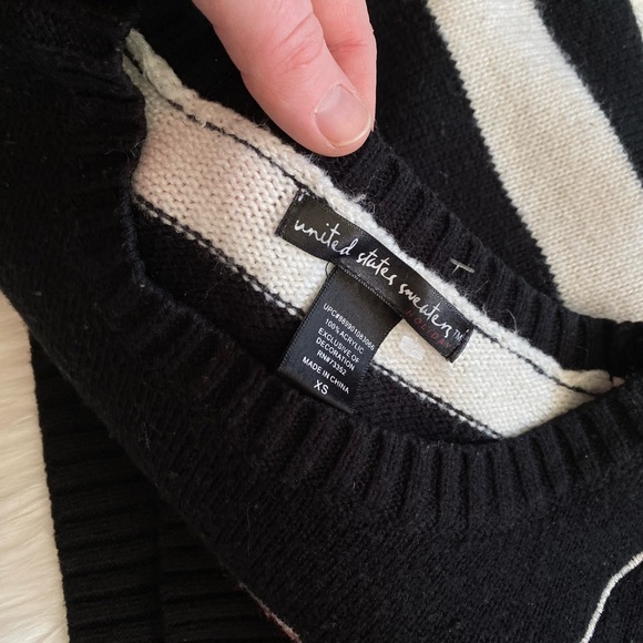 *sold* Oh Snap’ Gingerbread Man Ugly Sweater - Picture 3 of 8